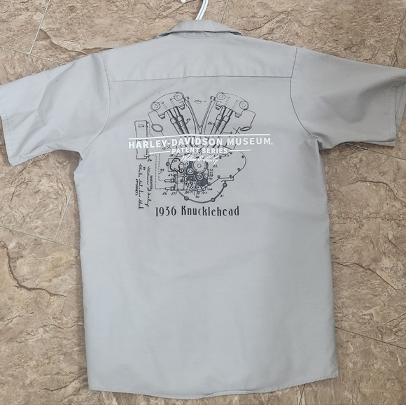 Harley Davidson button up short sleeve - Picture 3 of 5
